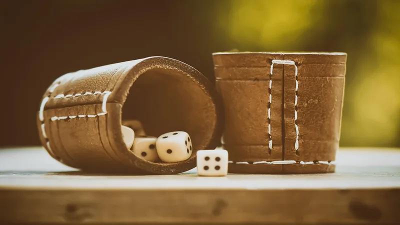 Đăng Ký fabetnohu Nhận Thưởng 2026 | dice,  dice cup,  happiness,  gambling,  gesellschaftsspiel,  to play,  roll the dice,  win,  profit,  instantaneous speed,  lucky dice,  lucky number,  probability,  dice,  dice,  dice,  probability,  probability,  probability,  probability,  probability